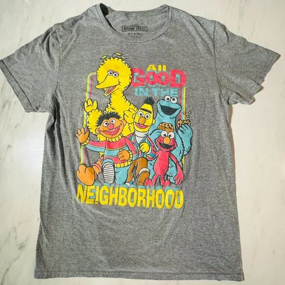 (2) Sesame Street Men's Graphic T-Shirts - Size Medium Crew Neck - Picture 9 of 15